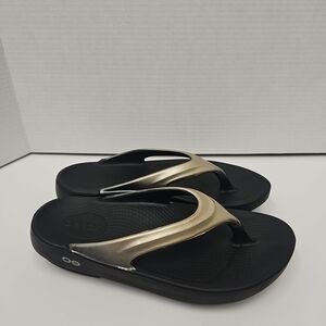 OOFOS Black and Gold Women's Sandals
